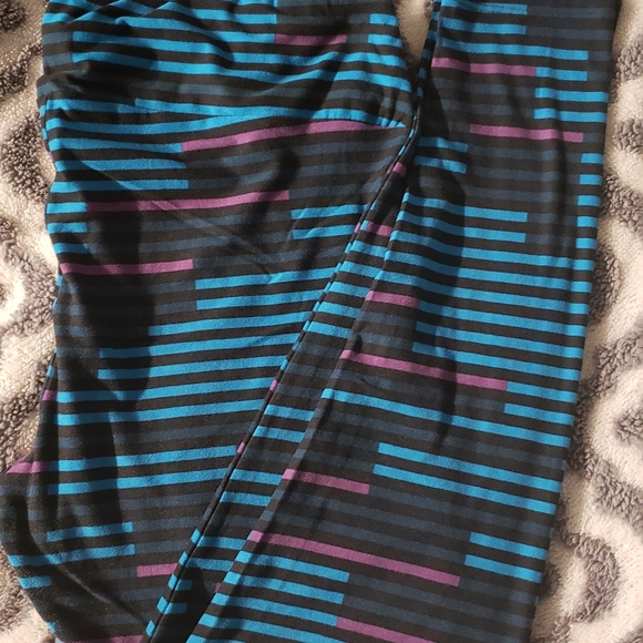 Lularoe TC leggings - Picture 1 of 2